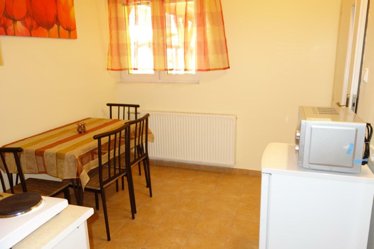 Appartement La Familia à Štúrovo Extérieur photo