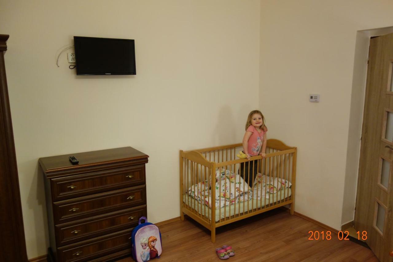 Appartement La Familia à Štúrovo Extérieur photo