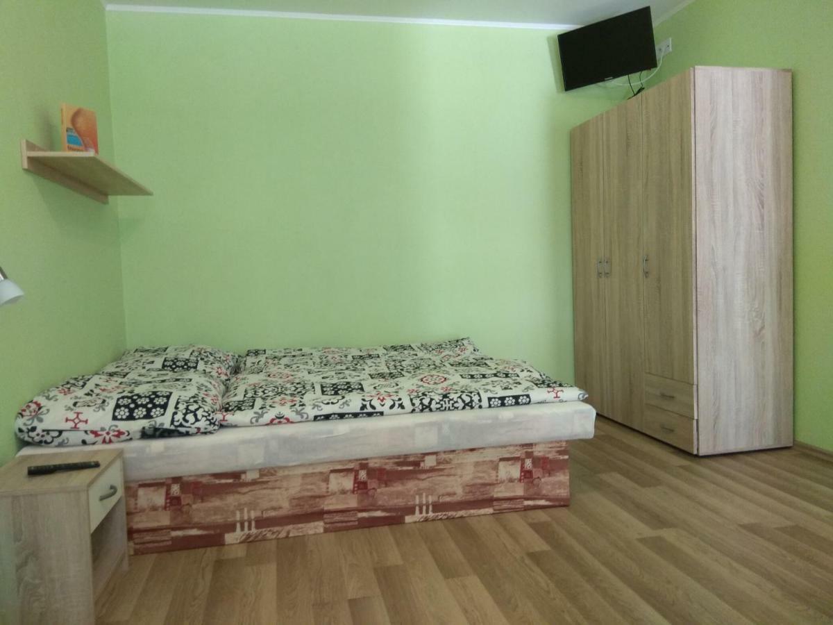 Appartement La Familia à Štúrovo Extérieur photo